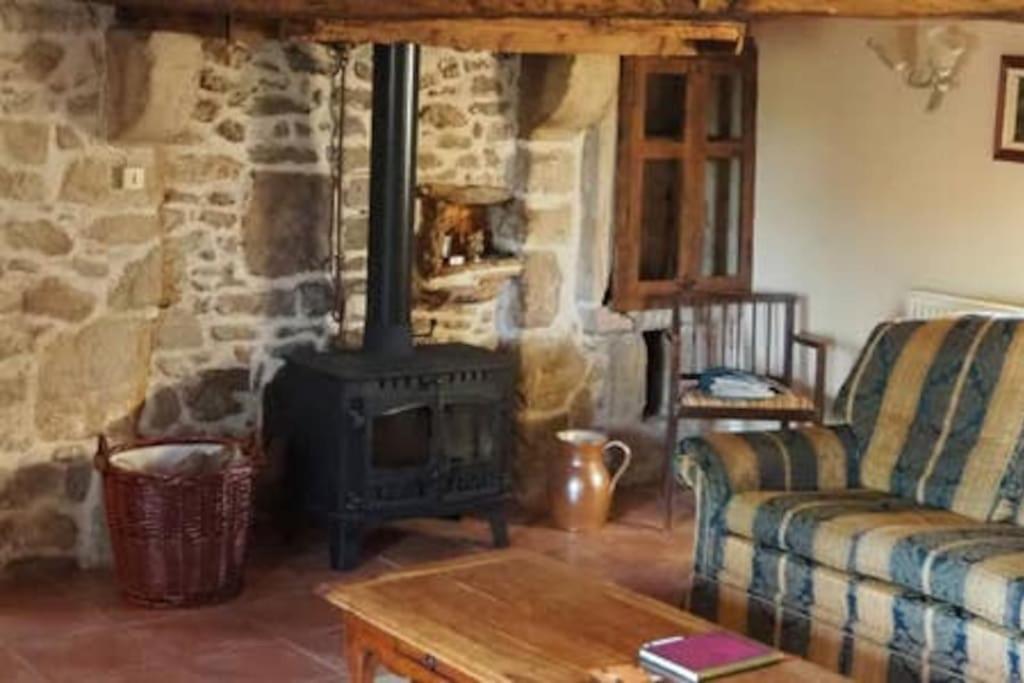 Two Hoots - Farmhouse With Summer Pool. Châteauponsac Extérieur photo